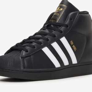 Adidas Men's Black and White NWOT High-Top Sneakers with Gold Accents size 15